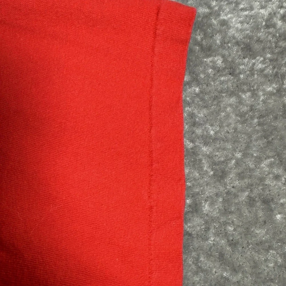 Vintage Reebok‎ T-Shirt Men's XL Red Short Sleeve Crew Neck Pocket Single Stitch